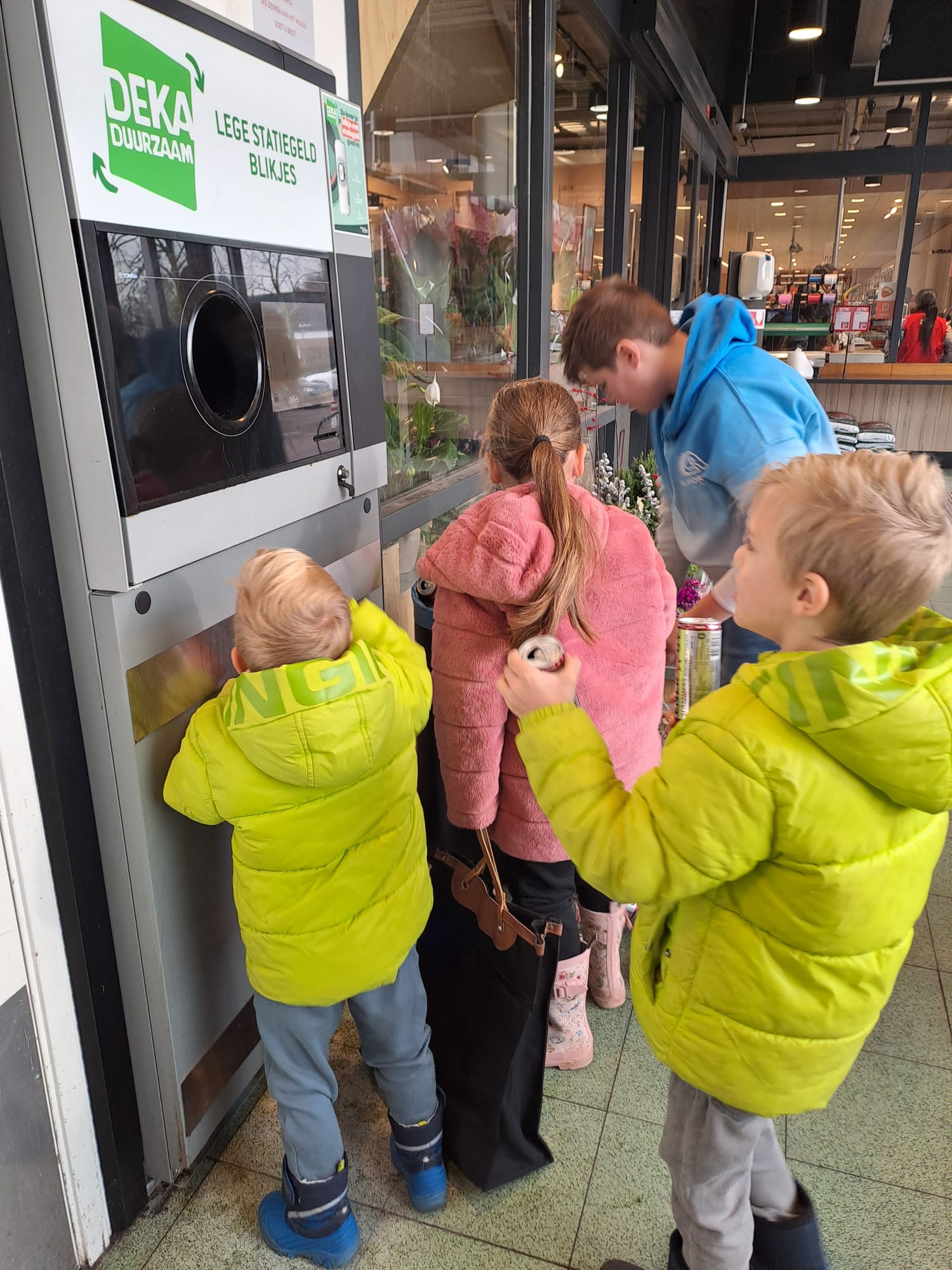 Geld Inzamelbus Zelf geld inzamelen voor HondVeiligNederland
